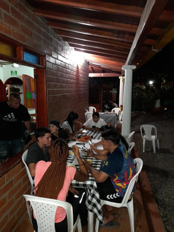 Hotel Boutique Los Gentiles Santa Fe de Antioquia Zewnętrze zdjęcie