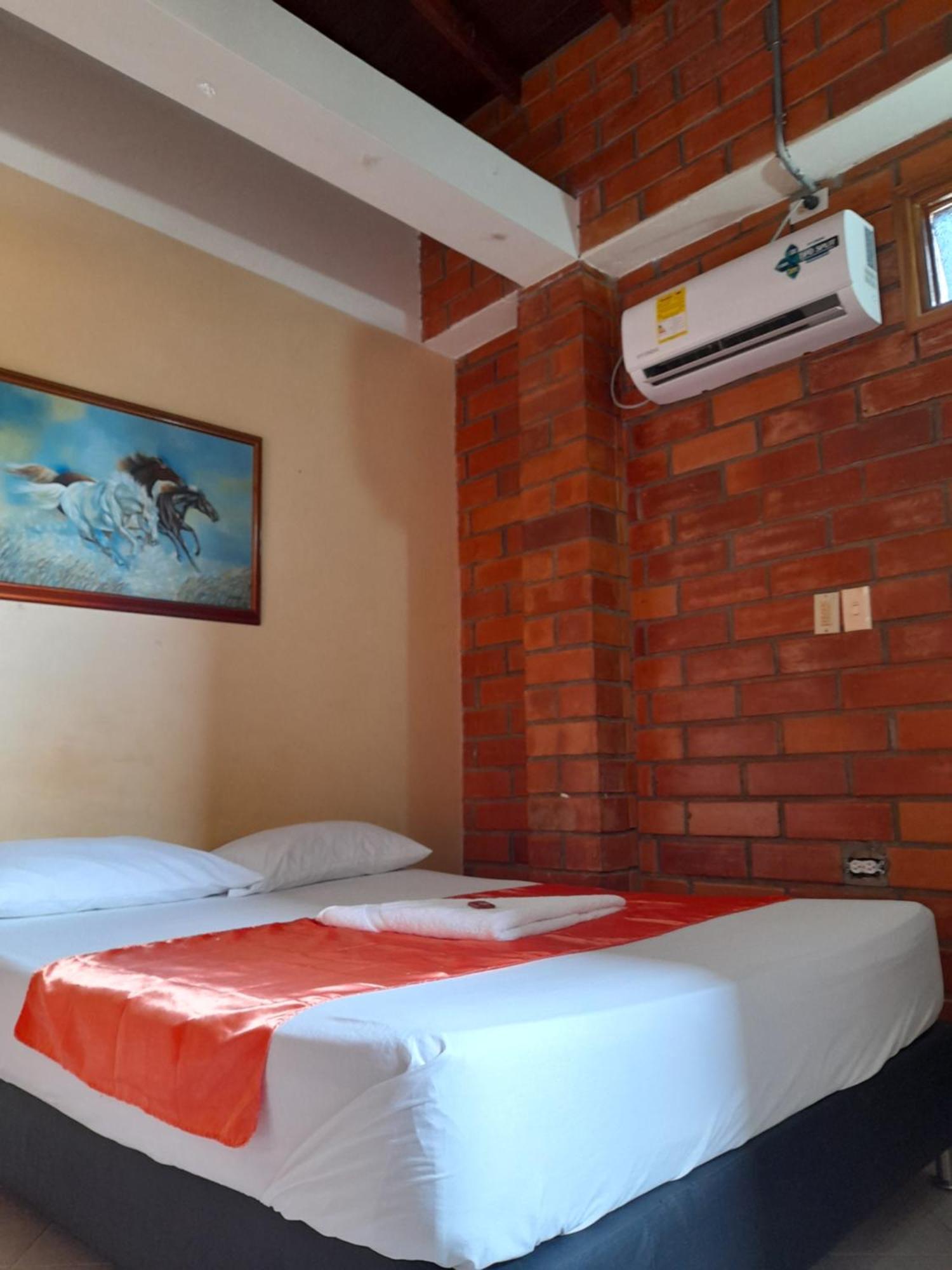 Hotel Boutique Los Gentiles Santa Fe de Antioquia Pokój zdjęcie